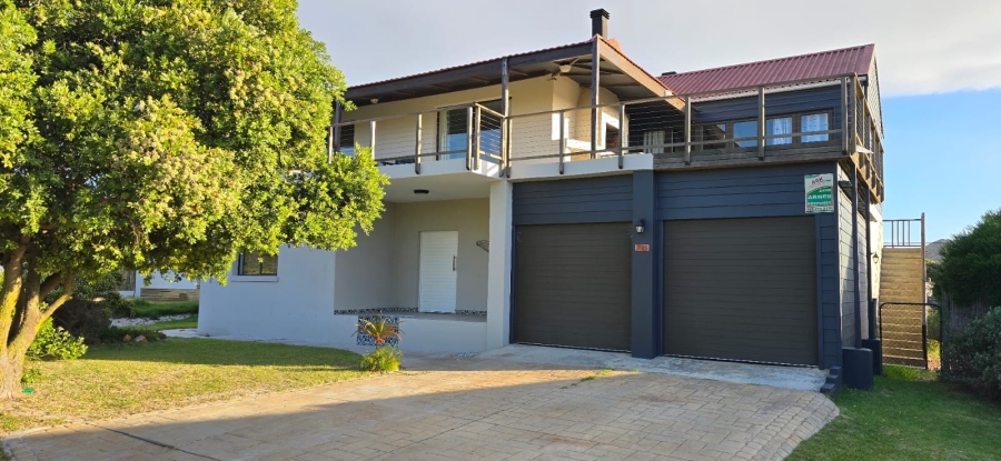 To Let 3 Bedroom Property for Rent in Pringle Bay Western Cape